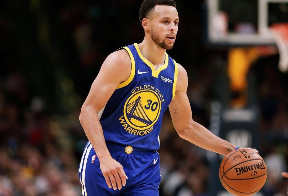 不得不说，NBA能达到如今的盛况，和以下4人有很大的关系。1：乔丹。只要谈到N