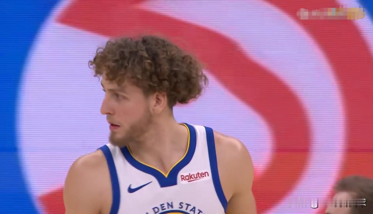 我强烈建议勇士立刻交易走波杰姆斯基！在今天勇士主场以111：124输给老鹰的比赛