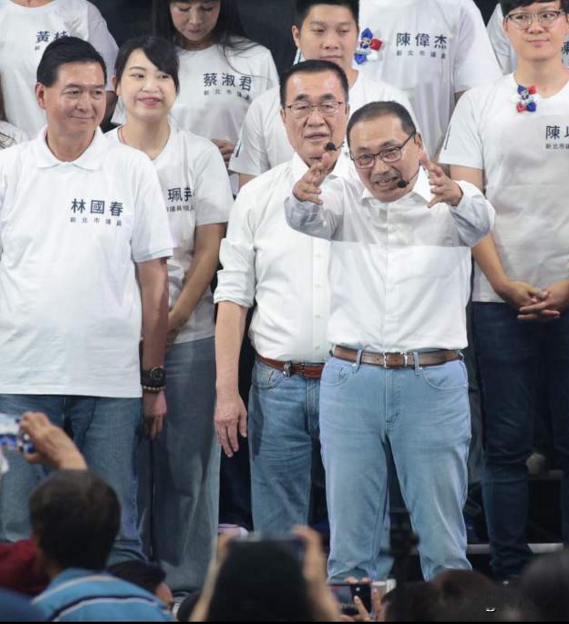 侯友宜力挺李四川或有机会2028近期，侯友宜选择明确力挺李四川，要交棒给