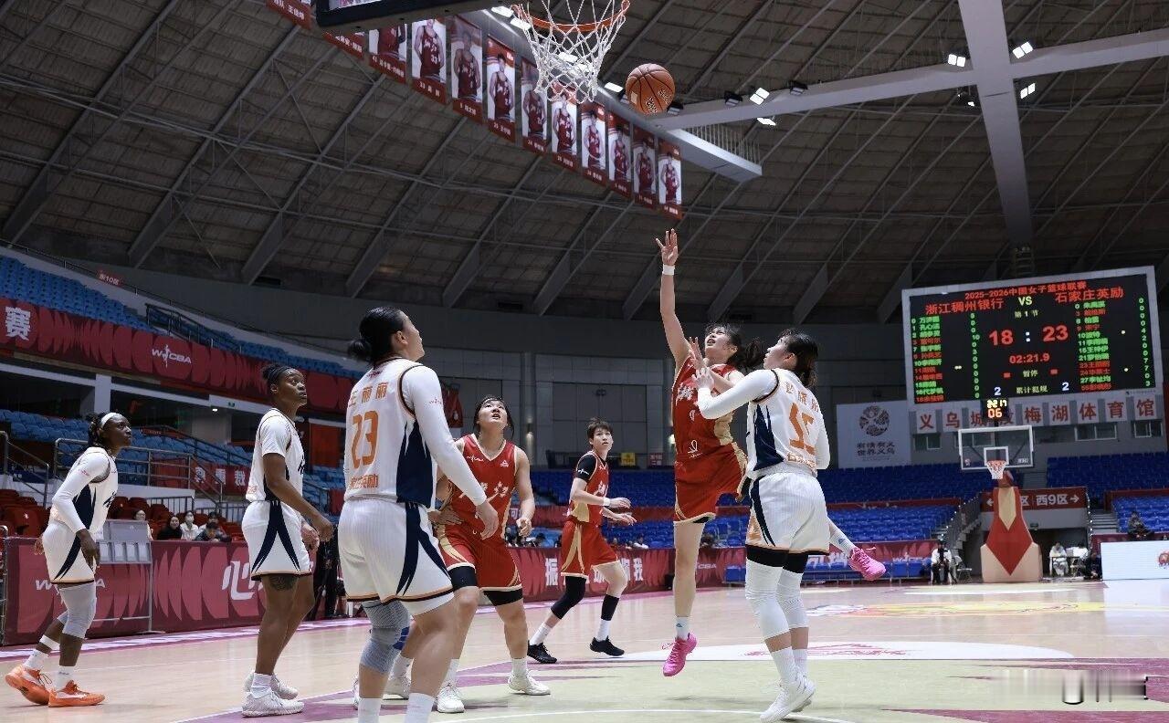 WCBA联赛18日晚结束两场A组第18轮、一场B组第17轮比赛。江苏女篮主场不敌