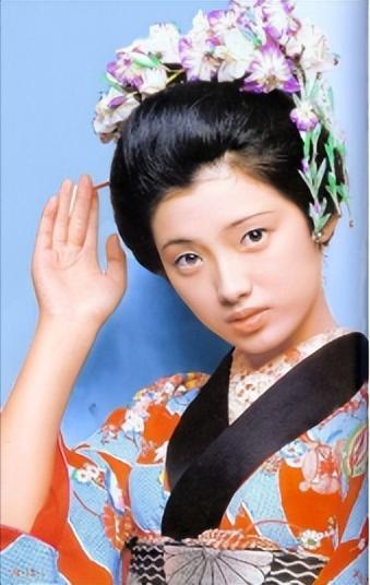 杨玉环没有上吊自尽，而是暗度陈仓辗转到了日本？2002年，女星山口百惠称，她是杨