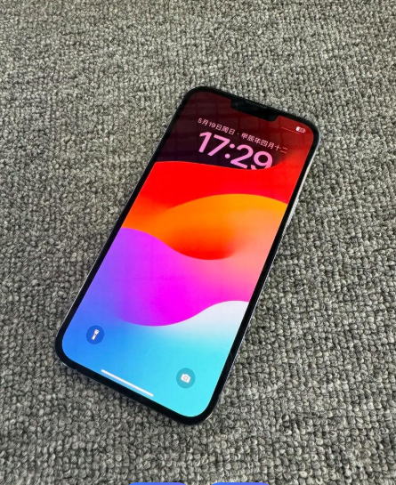换手机再也不想买苹果手机了，换个原装电池太贵啦！我的iPhone 13 Pr
