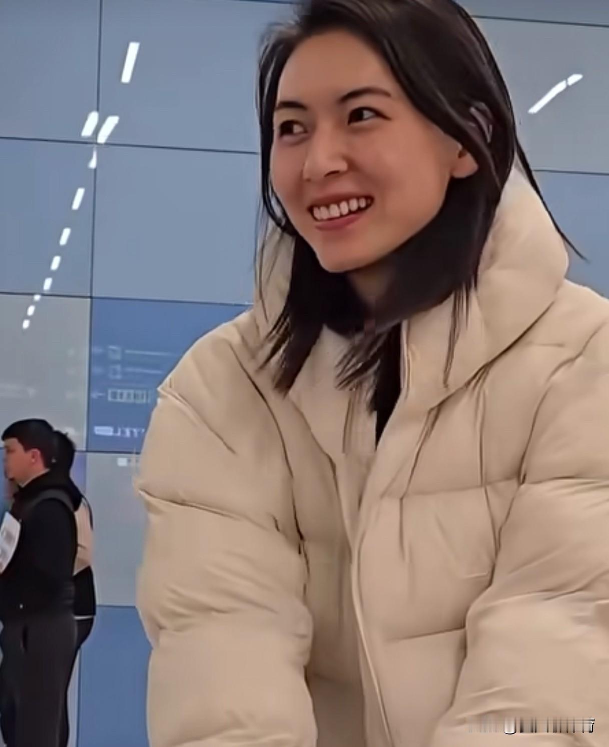 中国女排美女主攻缪伊雯安全抵达哈萨克斯坦🇰🇿这应该是缪伊雯海外留洋的第三个赛