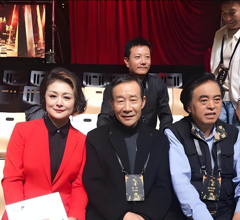 李雪健二十年前一句“骨子里坏得很”，竟成了于和伟的演艺护身符？这哪里是批评，分