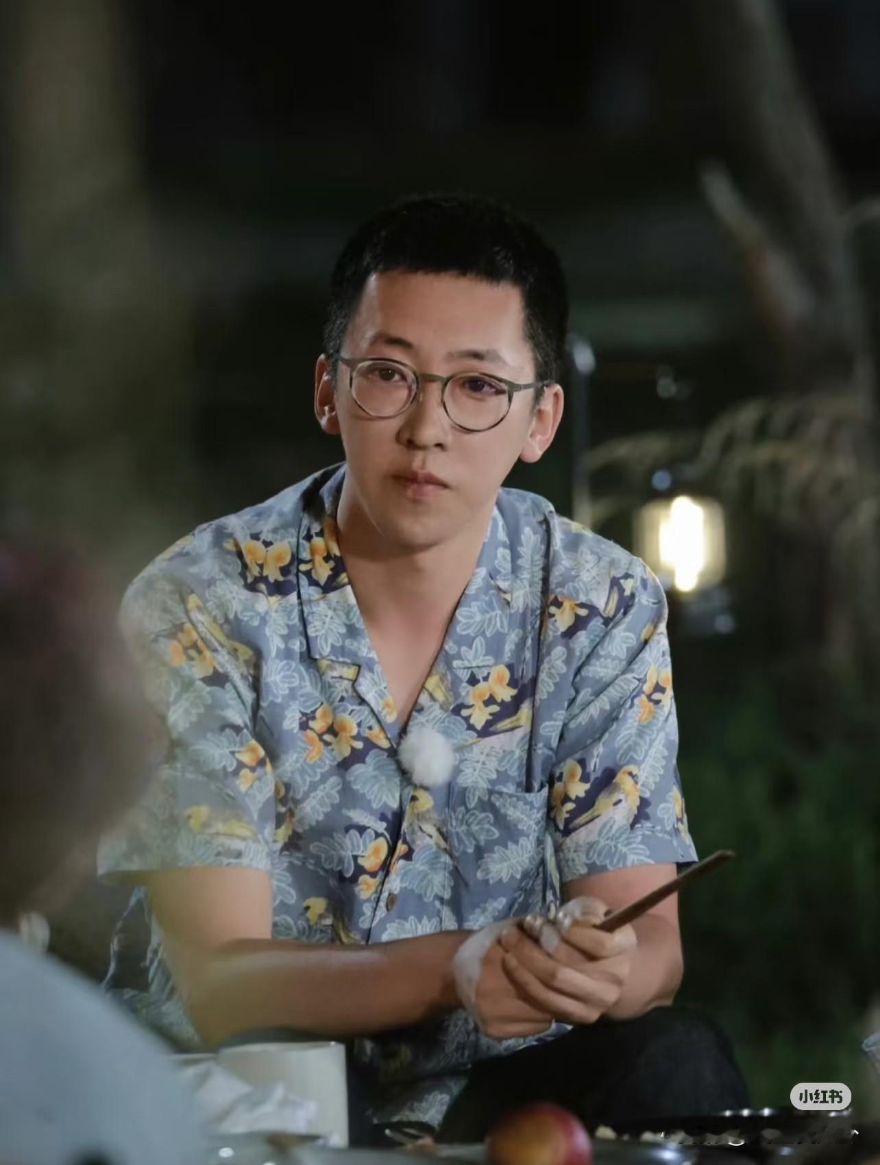 胡彦斌这下是真火大了不是因为粉丝脱粉而是因为被留几手内涵了！留几手发文说等他成了