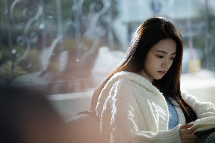 赵今麦聂曦光重塑赵今麦摄影师小聂赵今麦摄影师小聂，赵今麦聂曦光重塑，是片场欢