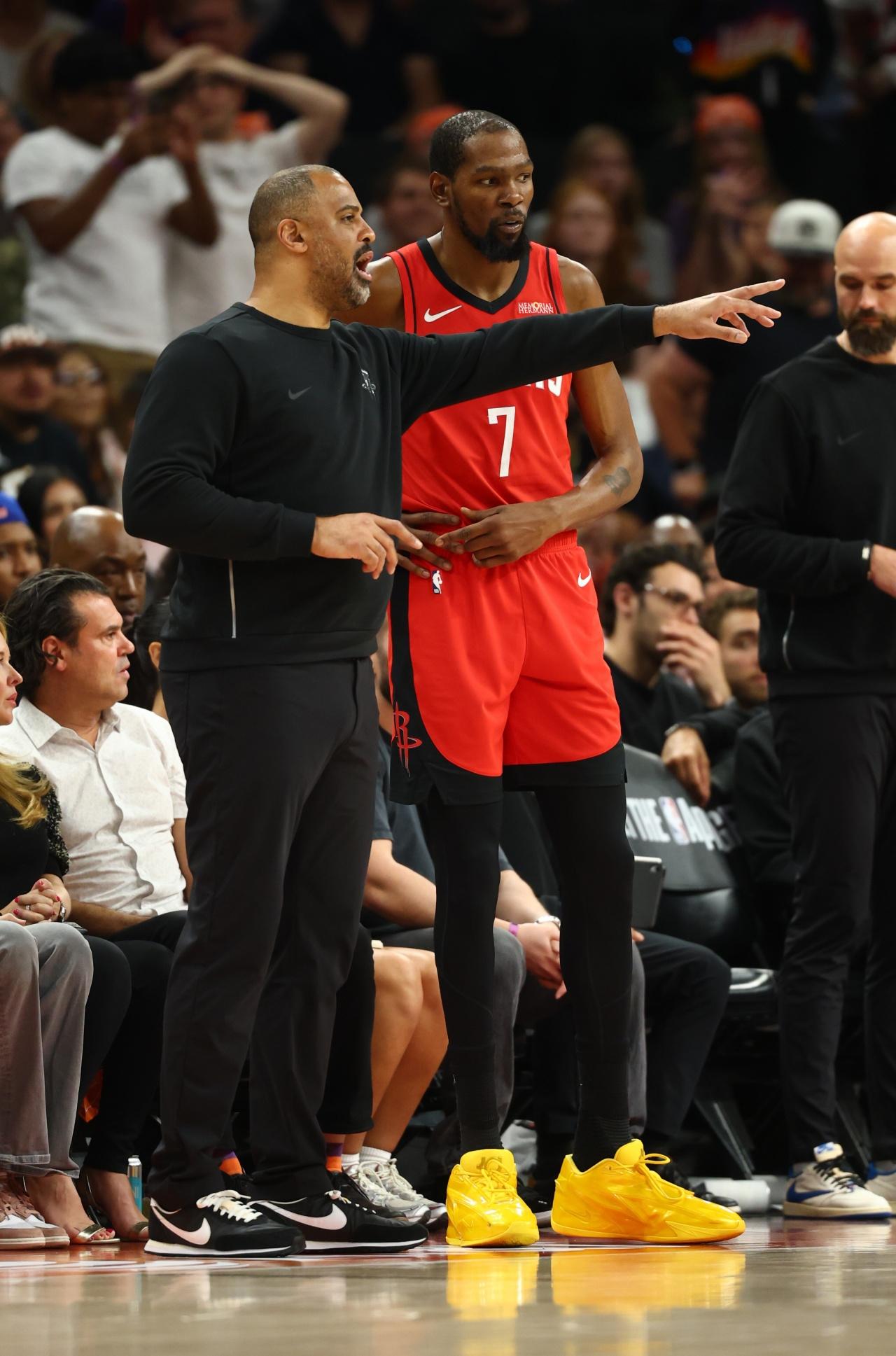 火箭都到现在了，你还让杜兰特去背锅？前NBA球员小里弗斯说：“火箭没有杜兰特的时