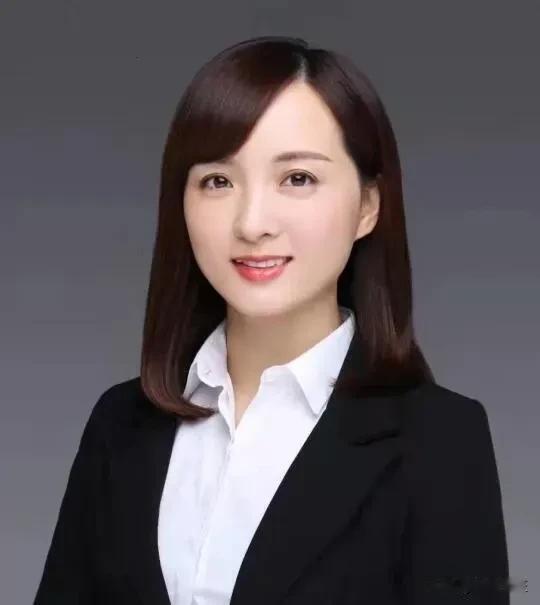 三本民办美女讲师的惊艳蜕变：成为985教授从二本工科出发，继而转考985武汉大