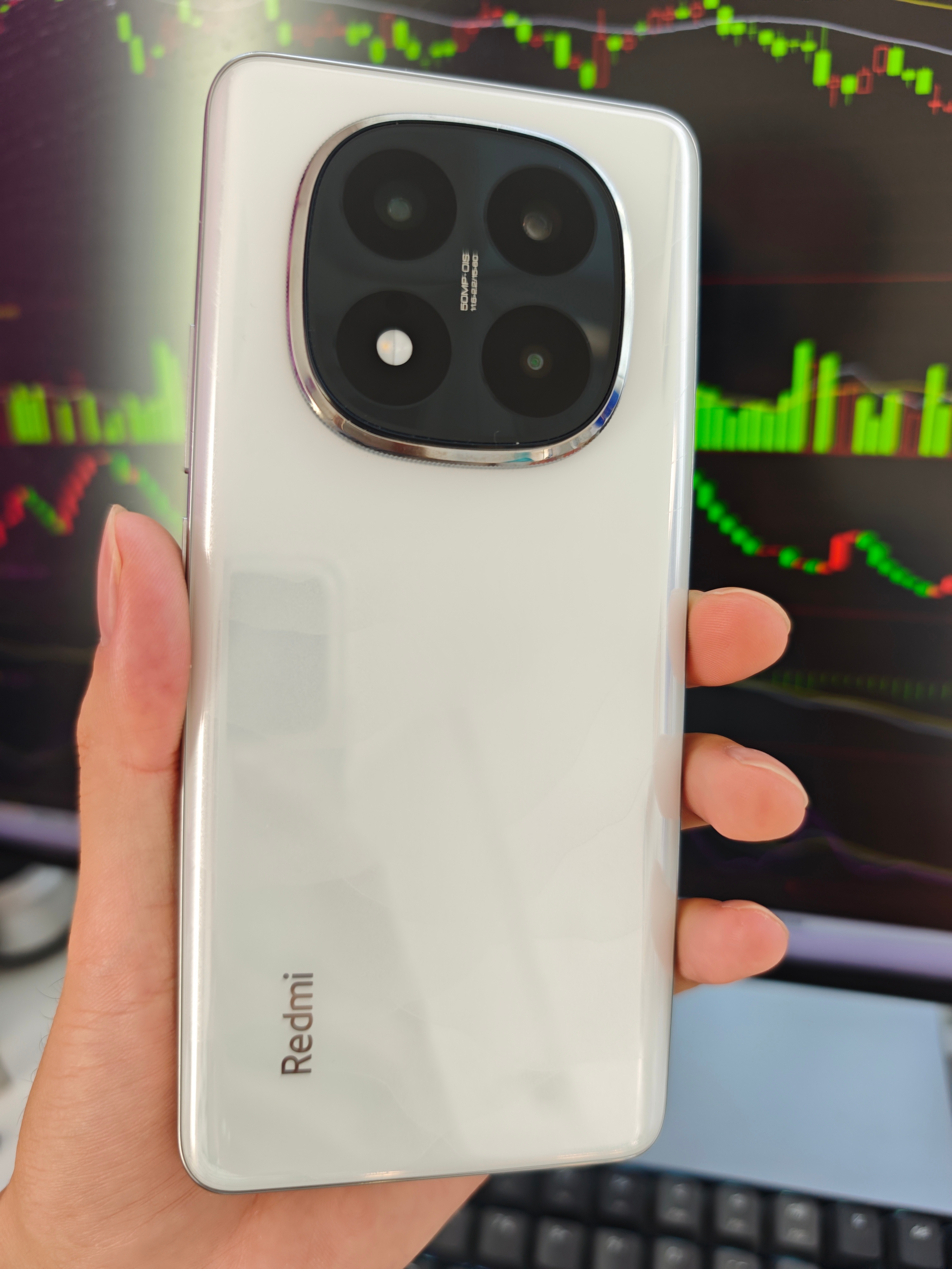 我的第一部红米手机是红米1s，当时799的价格，真的是太香了！Note系