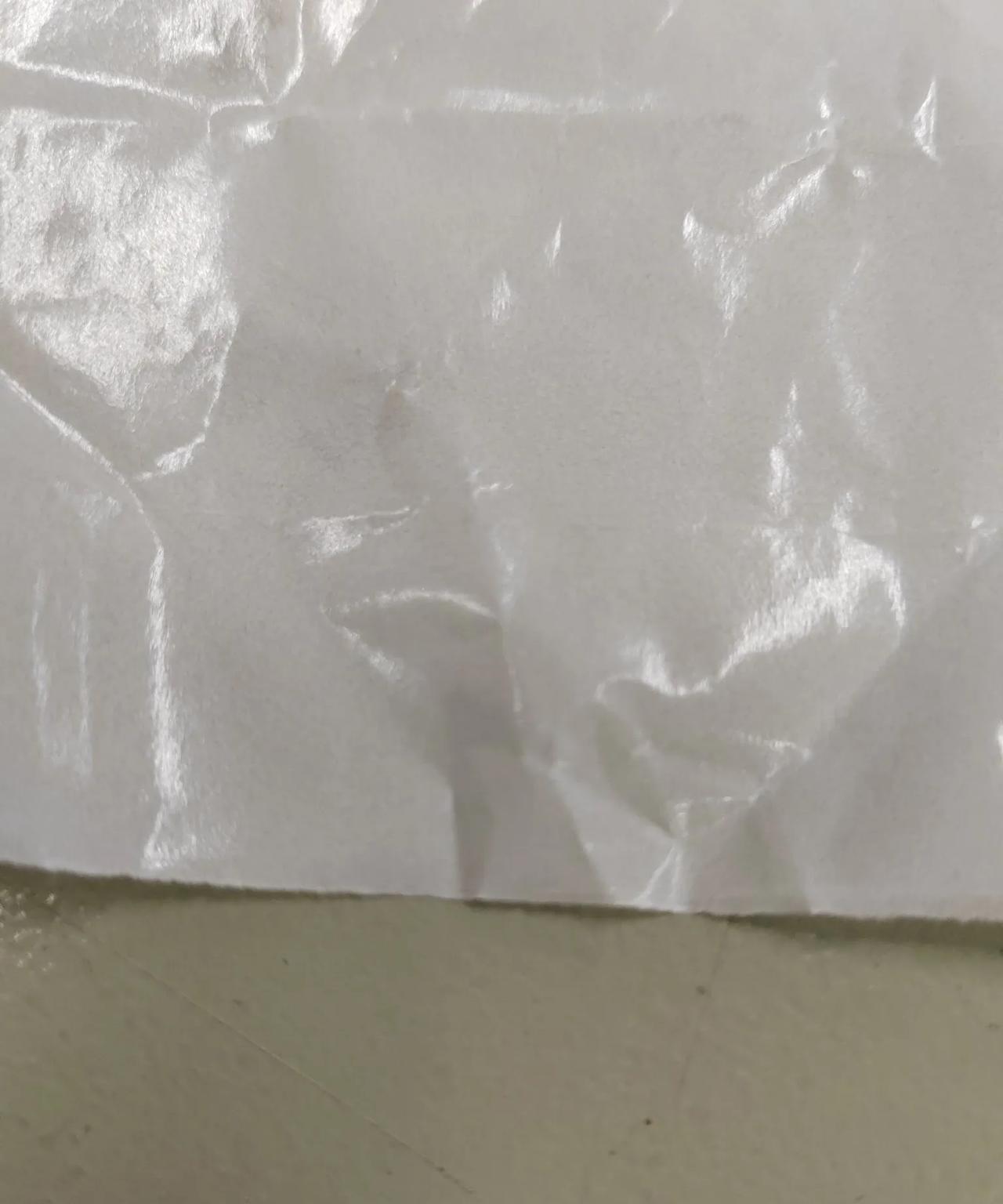 公司有个同事老张死了老婆，不到三个月就找了新老婆。新老婆开门头做生意的，比较会赚