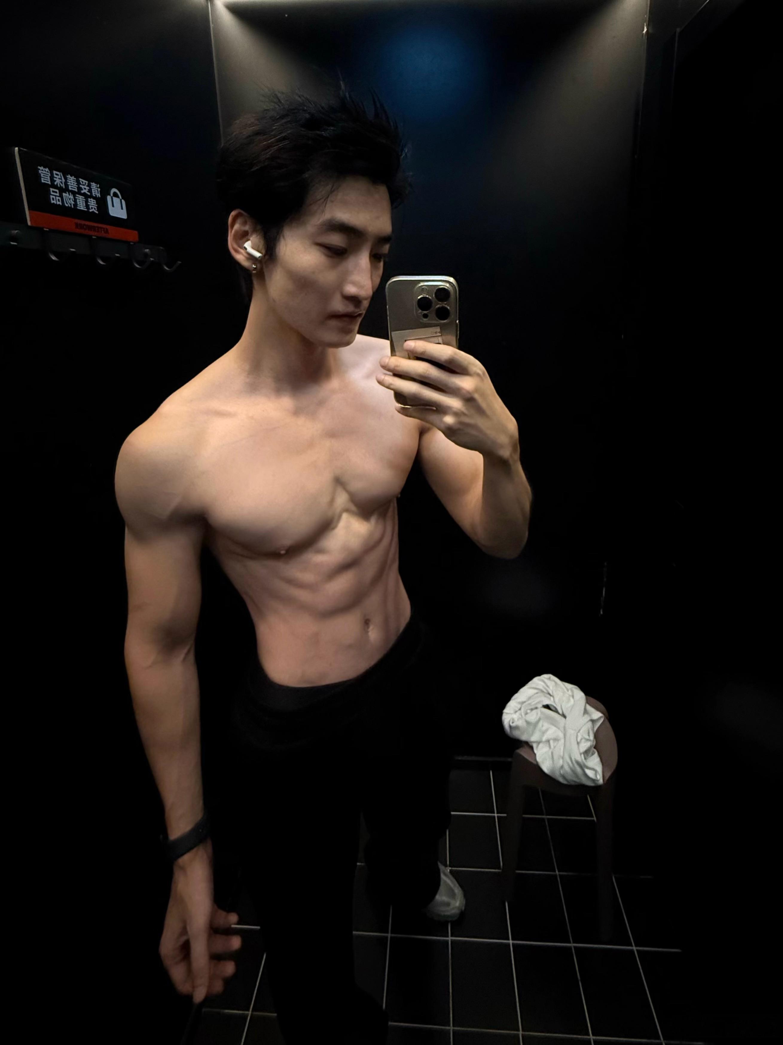周一二三四五健身周六上午游泳下午健身周日上午健身下午去盒马买牛肉最近的规划