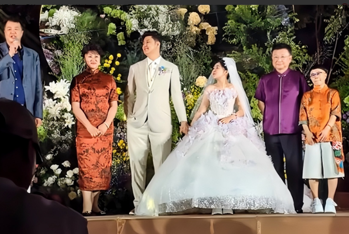 终于明白了，为什么金龟子在女儿婚礼上穿着大裤衩，绝对不是为了与众不同，也不是