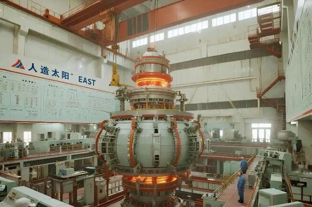 中国“人造太阳”一旦点亮，美国11艘航母舰队，就会在24小时内，被激光武器“烧成