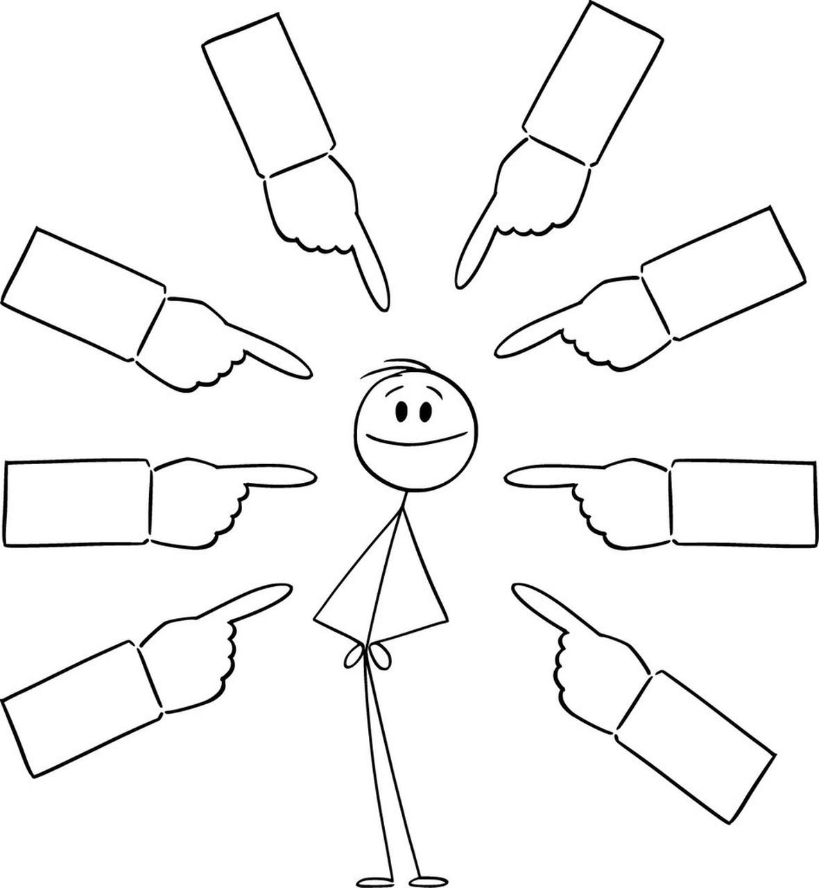 永远不要在乎别人对你的看法，记住是任何人。遇到任何事先考虑自己的利益，这不是自私