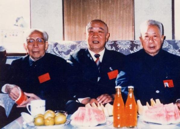 提起“三王反贺”，很多人会下意识认为是王震、王首道、王恩茂三位将领联名反对贺龙师