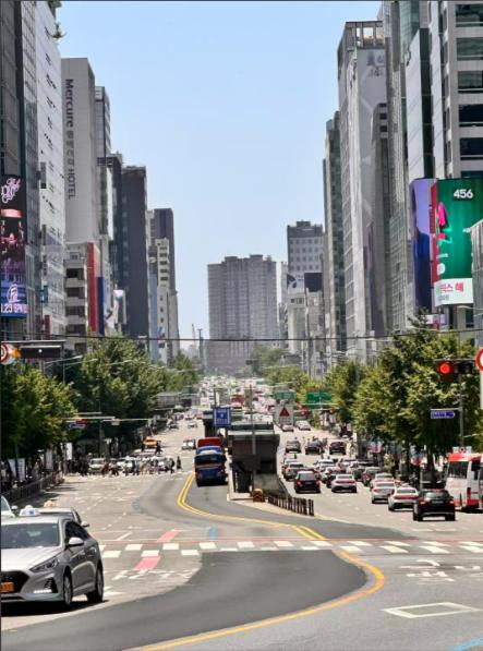 为什么说韩国是最水的发达国家？韩国这个国家虽然挤进发达国家行列，然而短板太多，首