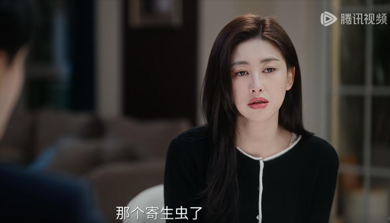 钟汉良和朱珠的蜜语纪看完四集了，朱珠很性感很漂亮，钟汉良保养真不错，但是他这几年