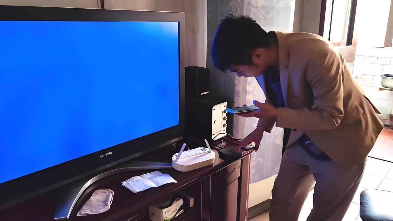 中国的小偷为什么会出现断崖式的下降？我跟大家说个不一样的角度，那就是咱们的制造业