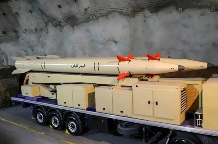 伊朗一直不愿意采购中国武器，并不是外界常说的“心虚”“不敢碰”，真正的症结在于早