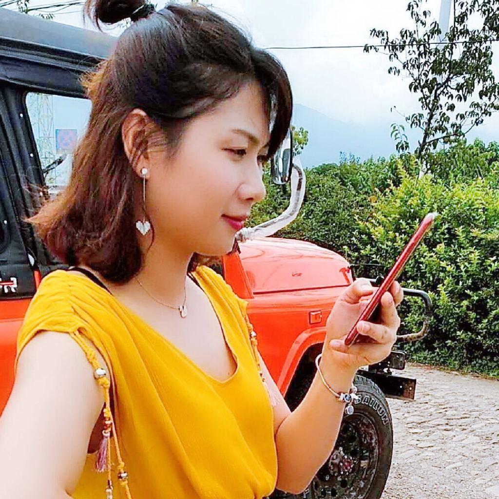 61岁退休女医生说破真相：人到晚年，动心的信号，身体比心诚实一万倍我家楼下