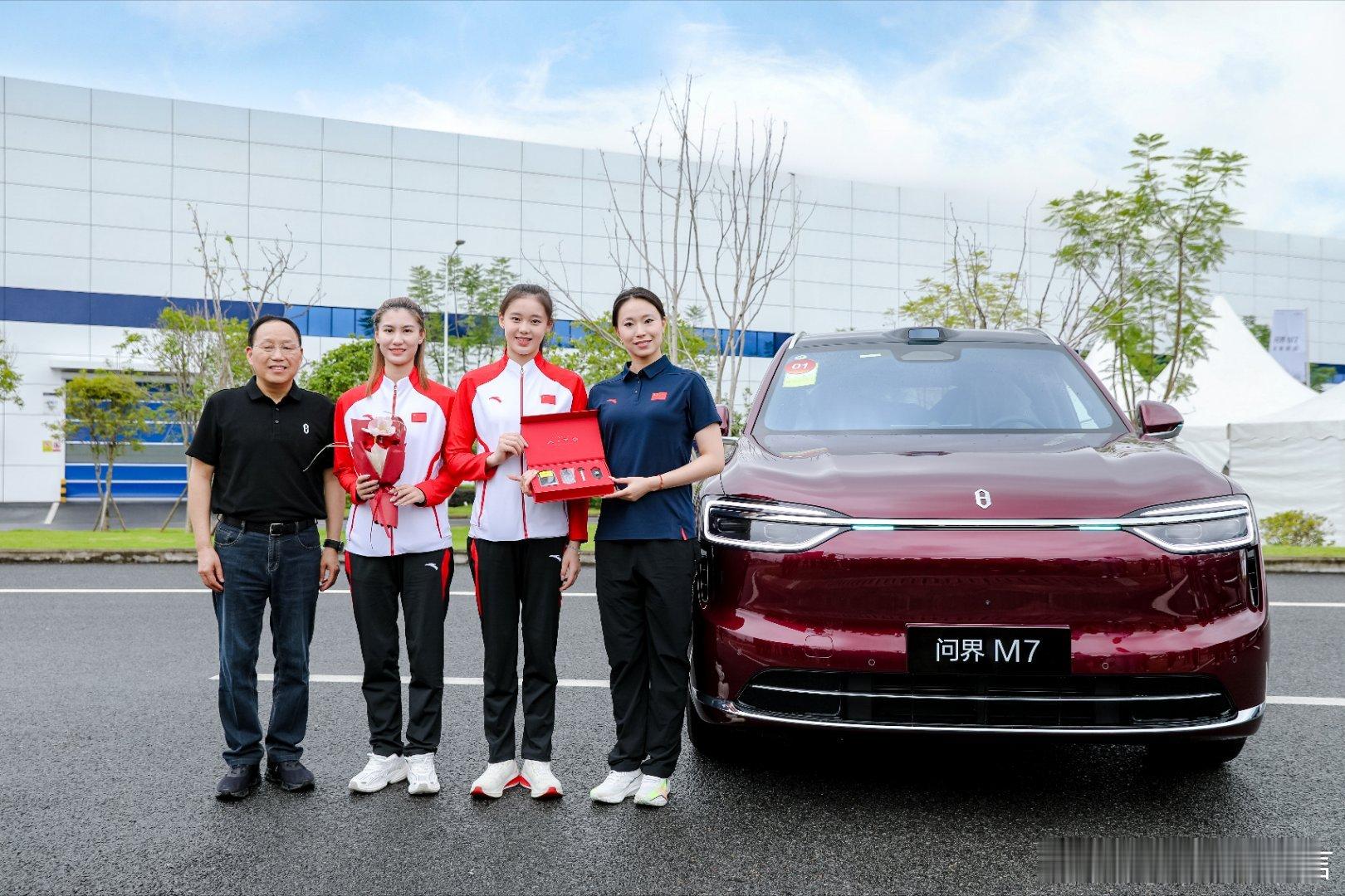全新问界M7开启全国交付这就是问界速度！发布仅3天的全新问界M7已开启全国交付