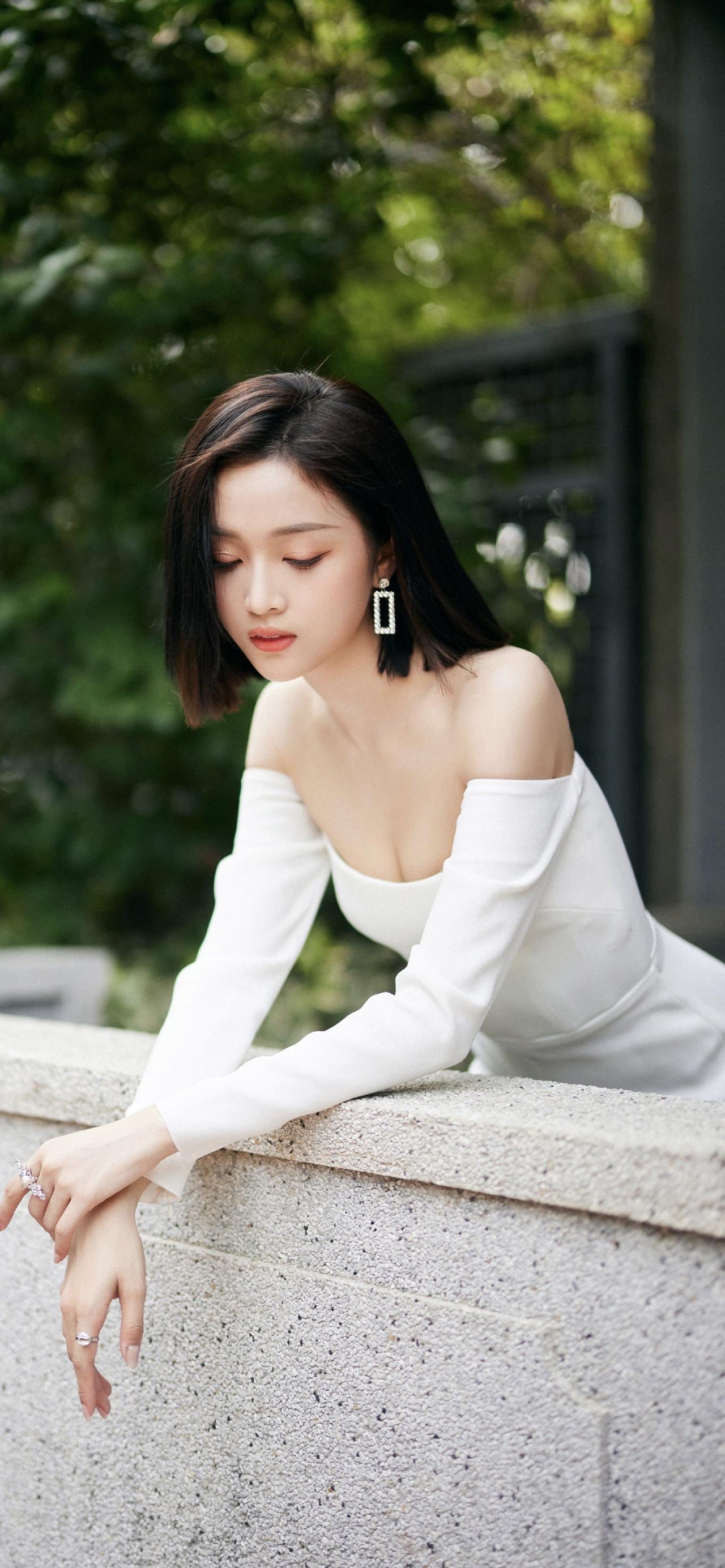 美女壁纸-第6006期-吴宣仪