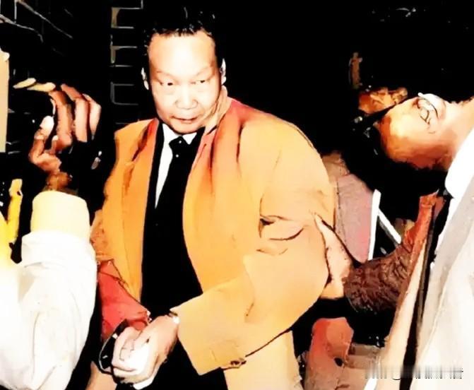 1986年，潜伏美国37年的我国王牌特工金无怠被捕，面对严酷刑罚，他突然来了一句