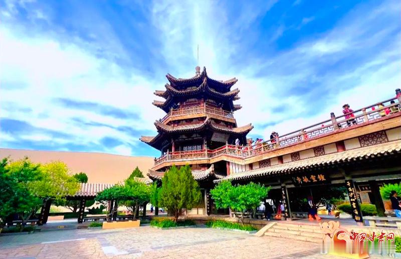 祁连山下是我家（第三季）【月满沙泉赴盛唐之约敦煌古韵新景庆中秋团圆】2026年中秋佳节，敦煌鸣沙山月