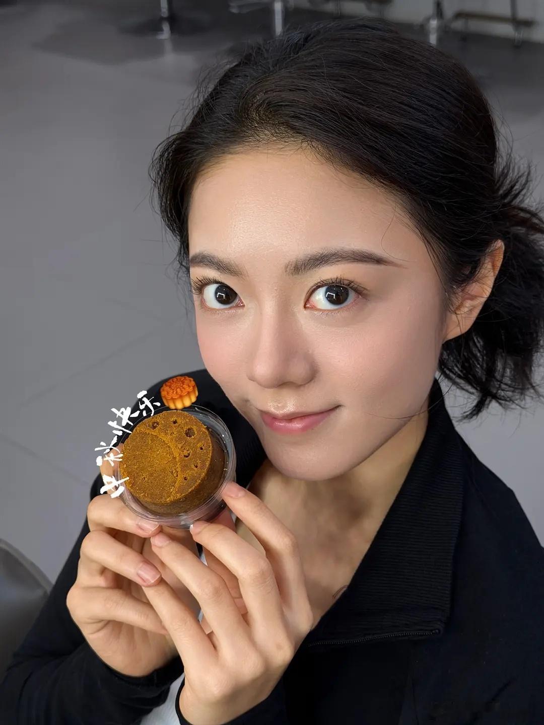 赵今麦这美颜滤镜过头了吧​​​