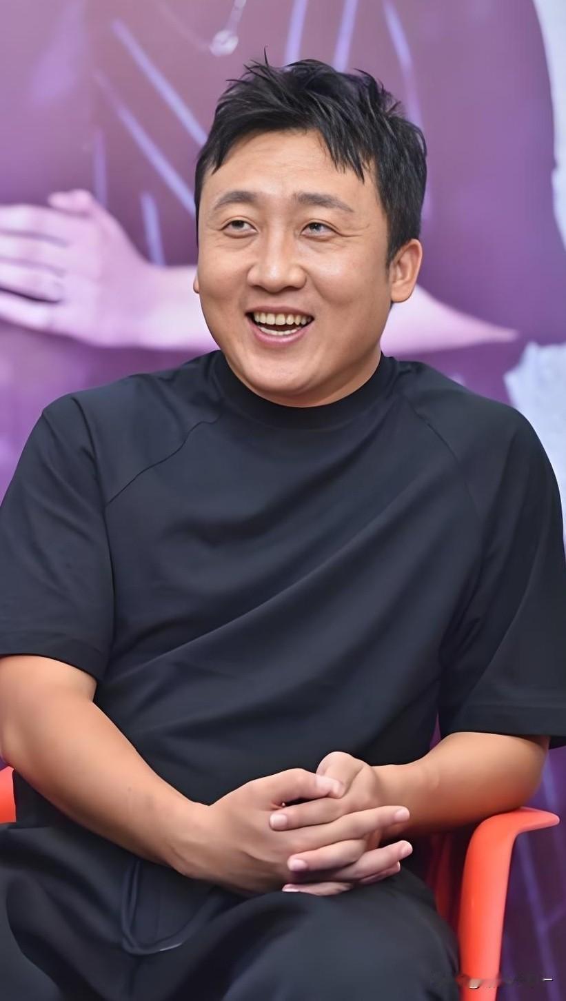 彻底被他圈粉了，就是《不期而遇的生活》里，演杨卫东那个演员，剧里老排挤男