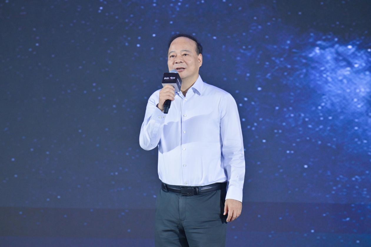 风向已经变，赛道重定！8月17日，在北京，宁德时代董事长曾毓群公开发声，直言不