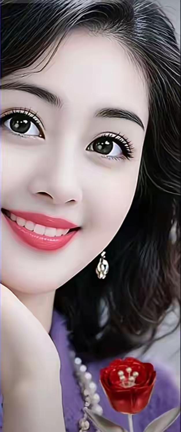 这姑娘笑起来真好看！