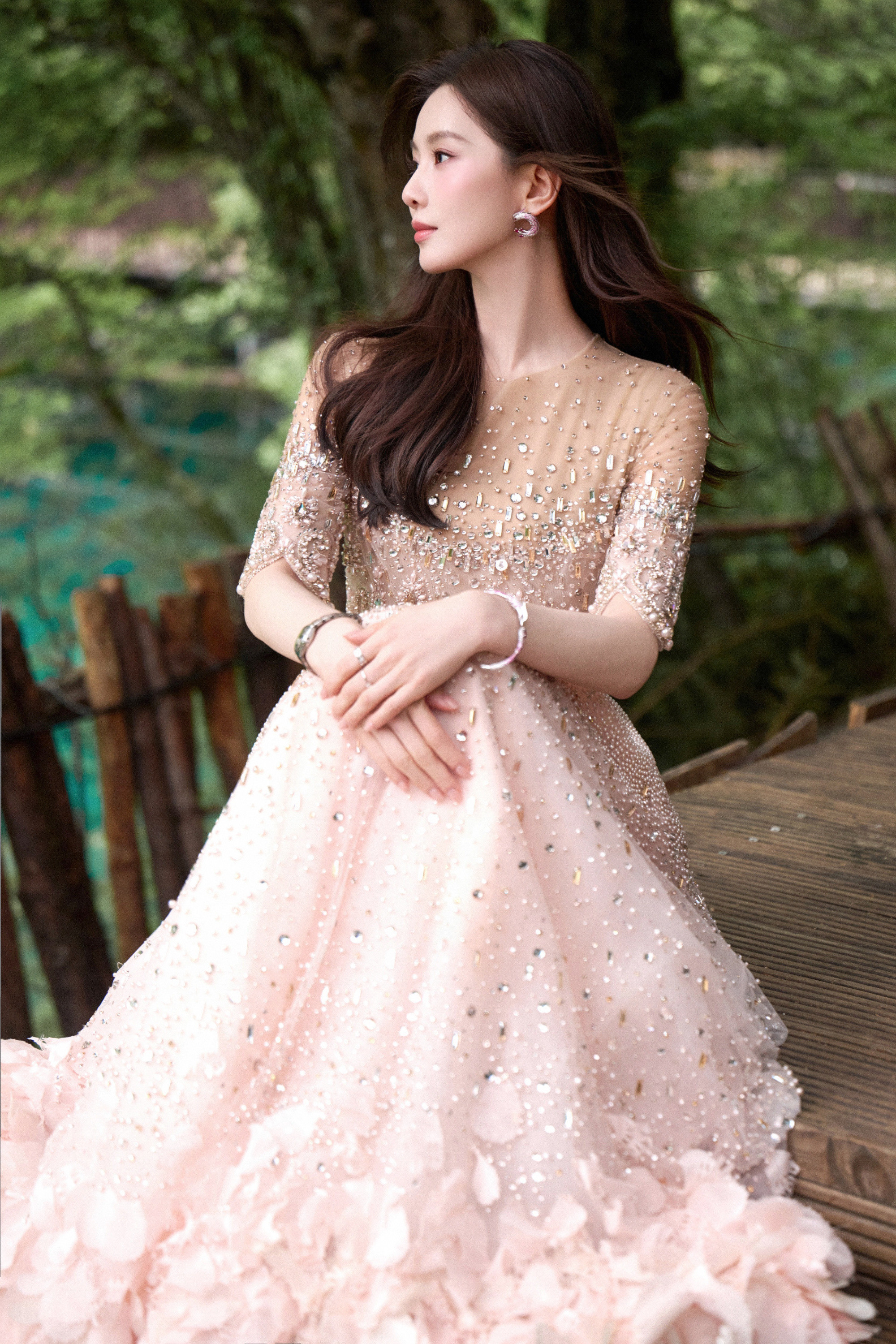 vogue出发图今天刘诗诗出发图美死我了太夯了女神太顶了