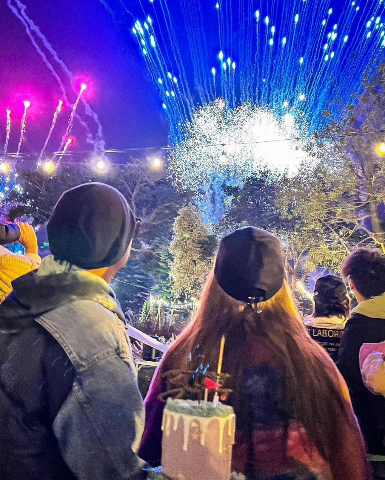 跨年还是得和心爱的人在一起呀