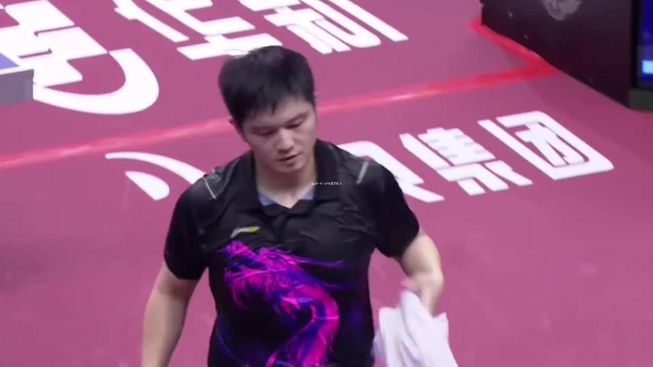 樊振东为何深受喜爱?实力与人品双全