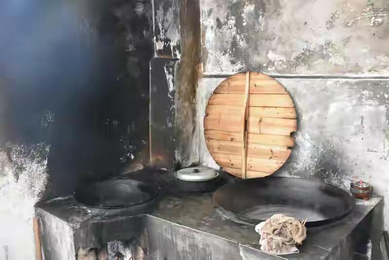 江西老农用稀土砌灶30年，专家发现时手都在抖真的太震撼了！很多人根本不敢相