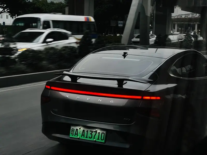 小鹏GX的3000TOPS算力太牛了，能带来接近L4级的自动驾驶体验，城市通勤