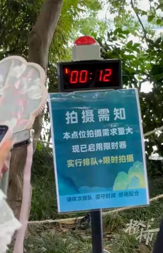 为西湖景区点赞👍👍建议全国景区推广。[握手][握手]去年到龙门石窟那个最佳打
