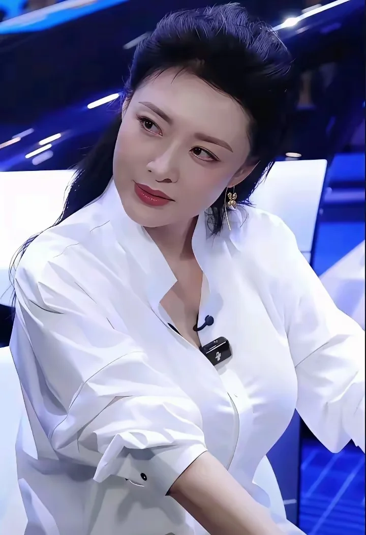 周涛，曾经的国民媳妇，没有争议吧