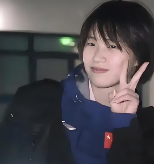 看到了陈芋汐，我终于明白了，什么是相由心生。以前她刚进国家队那会儿，脸上总