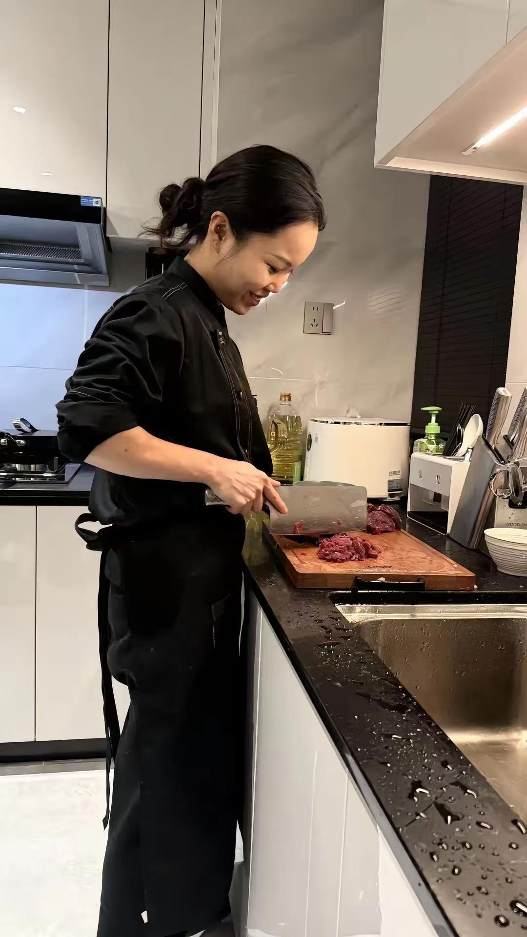 太有头脑了！长沙一27岁女孩，春节既没去拜年，也没有跟朋友们喝酒聚会，更没有逛街