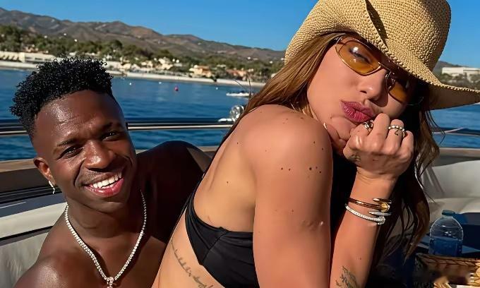 维尼修斯女友：我私处抹药都得告知他理疗师，这会影响兴奋剂检测。这听起来好像有点搞