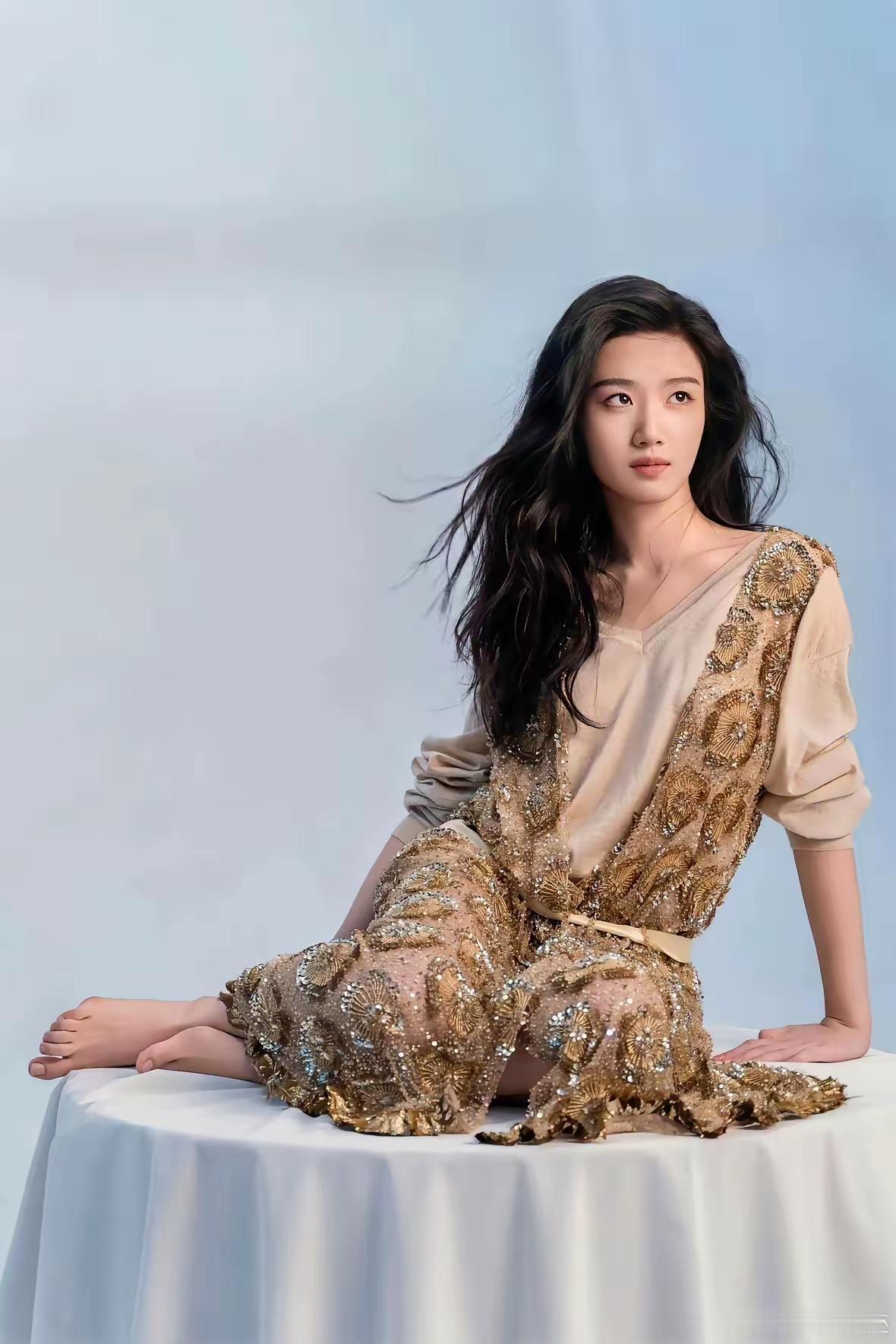 [玫瑰]卢昱晓，网速“遥遥领先”的抽象女，原来也是——全场景showjio大师