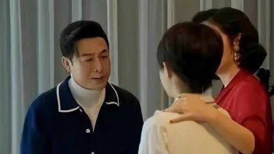 表哥今天领他女朋友来我家吃饭那女生是个很漂亮的寡妇，带着个7岁男孩我看出来表