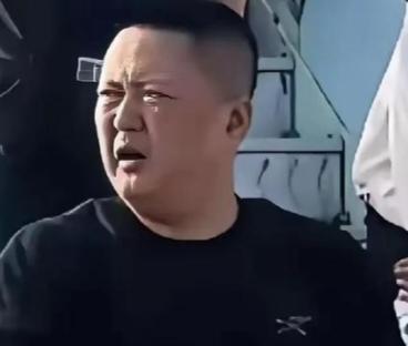 不管这是不是真的东航这件事都不可能这样算了，据称，已经停职接受调查了，明明是一