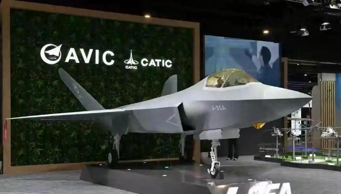 中国战机最近成了美军的“头号关注对象”，不是因为颜值高，是因为太能打了！从歼