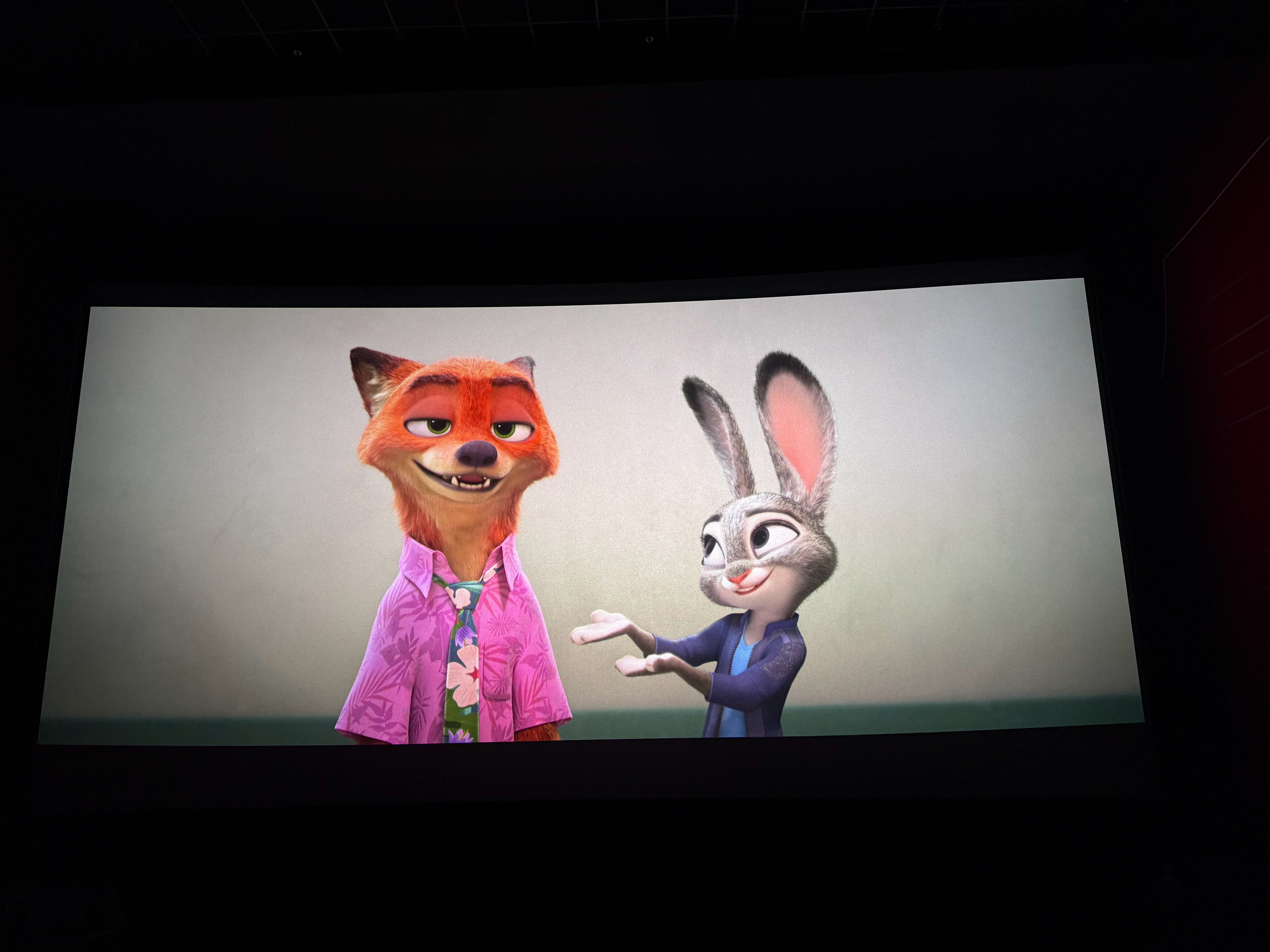 片尾有彩蛋，一定要等疯狂动物城2电影疯狂动物城彩蛋南京