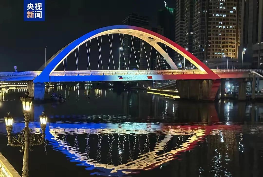 卖的什么药？菲律宾庆祝与中国建交50周年，总统参加灯光烟火秀6月7日晚，菲律宾