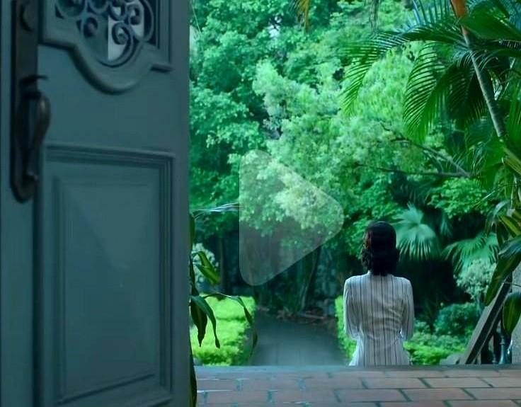 最近影视圈又因旗袍吵翻！这次不是服化道拉胯，而是美到“跑偏”——有女演员演丈夫赴