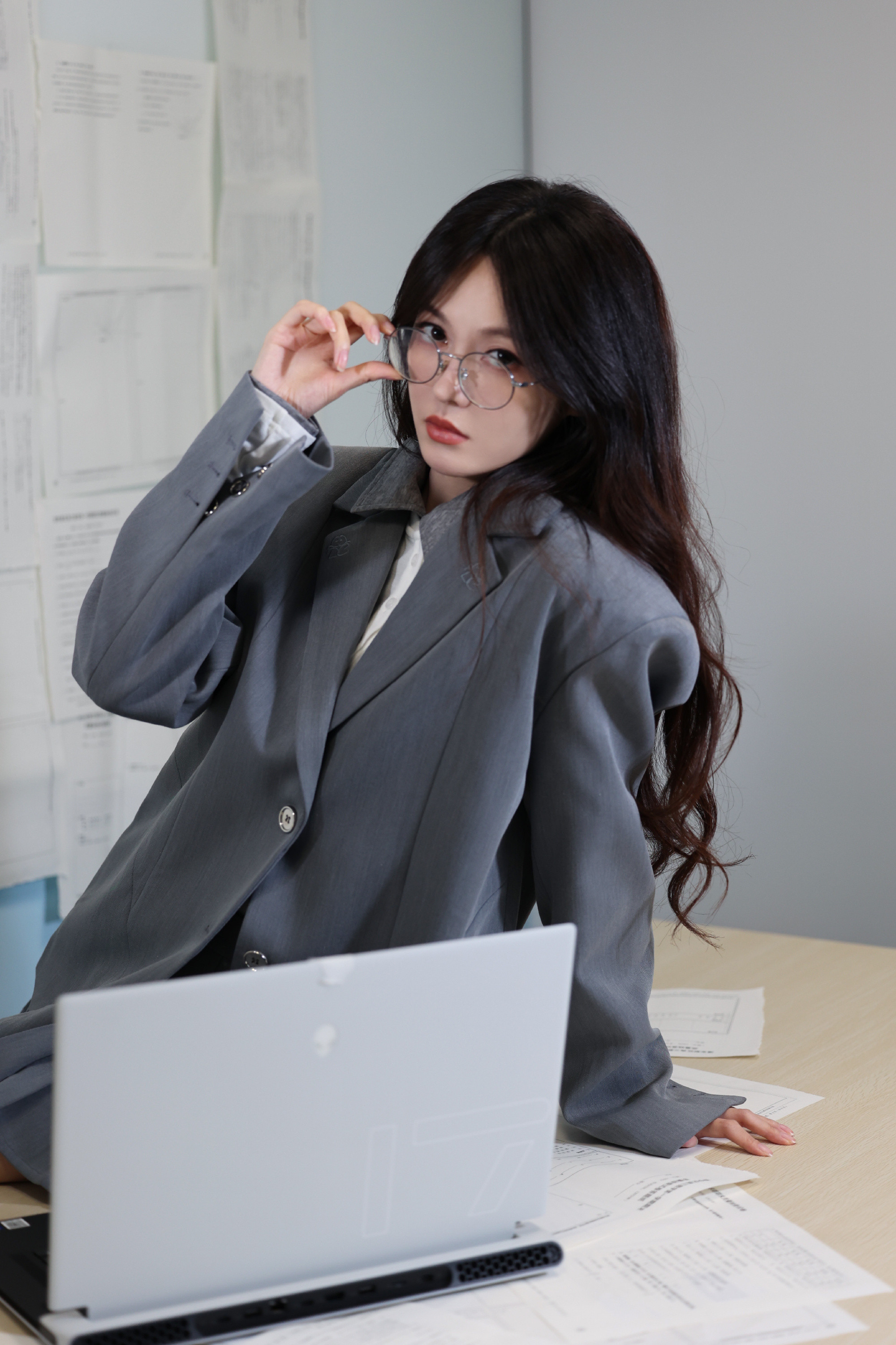 陆婷玉西装穿搭：是小玉老师嘛​​​